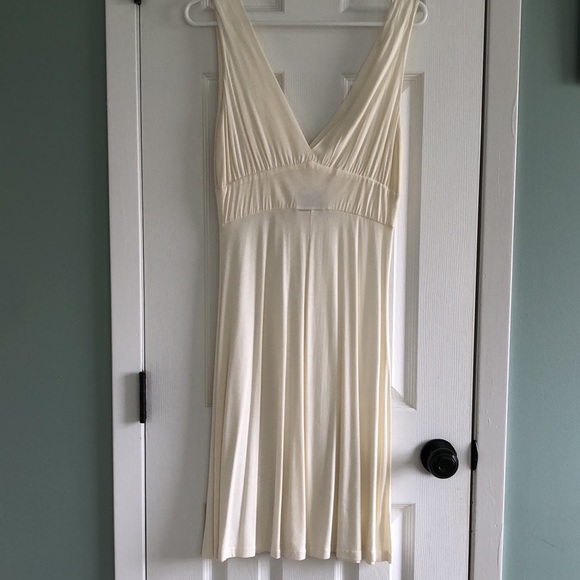 Soft Cream Summer Sundress - Picture 4 of 9
